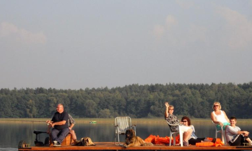 Wypoczynek i noclegi bezpośrednio nad jeziorem powidzkim w Ostrowie u Piotra